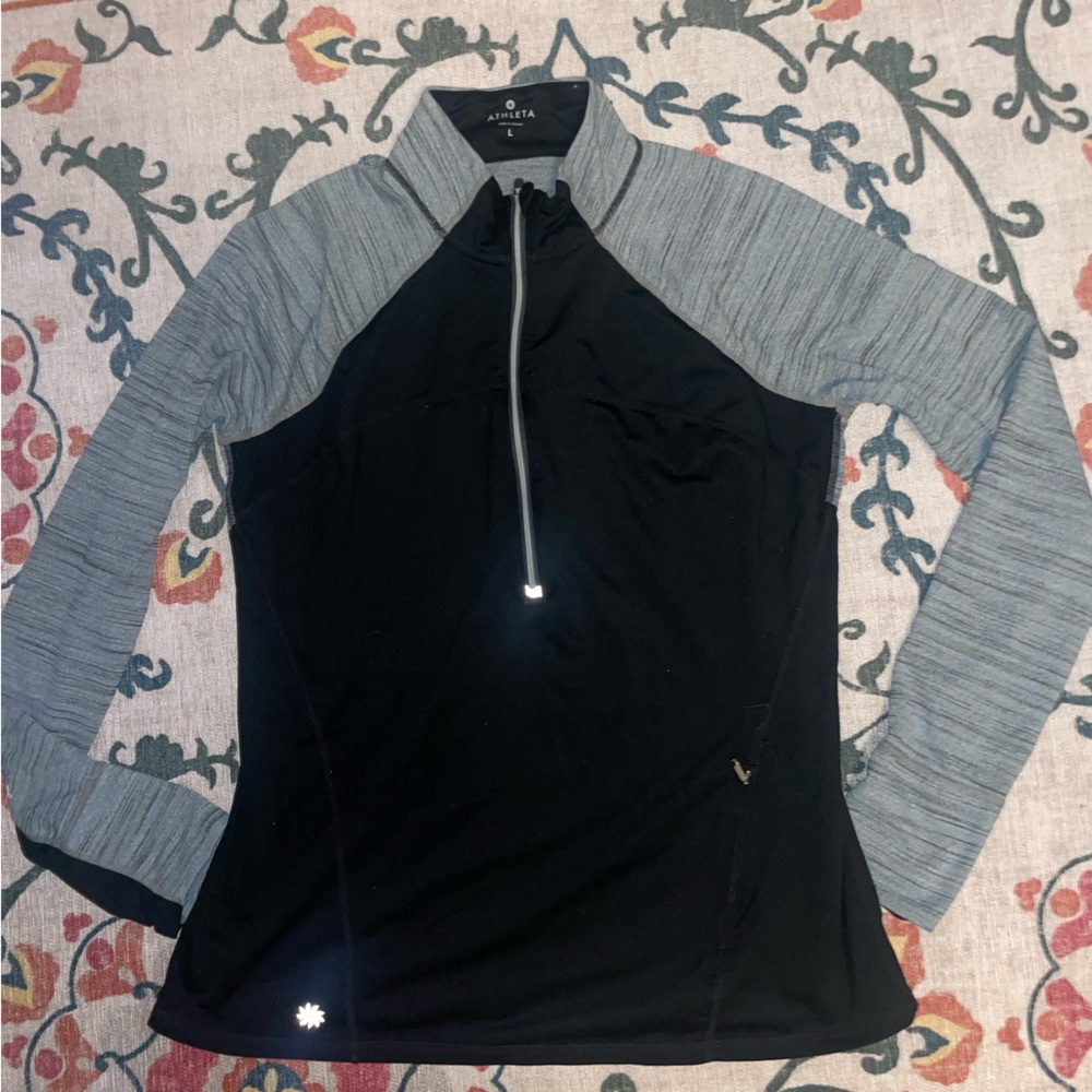 Athleta Black and Gray Zip-Up Top
